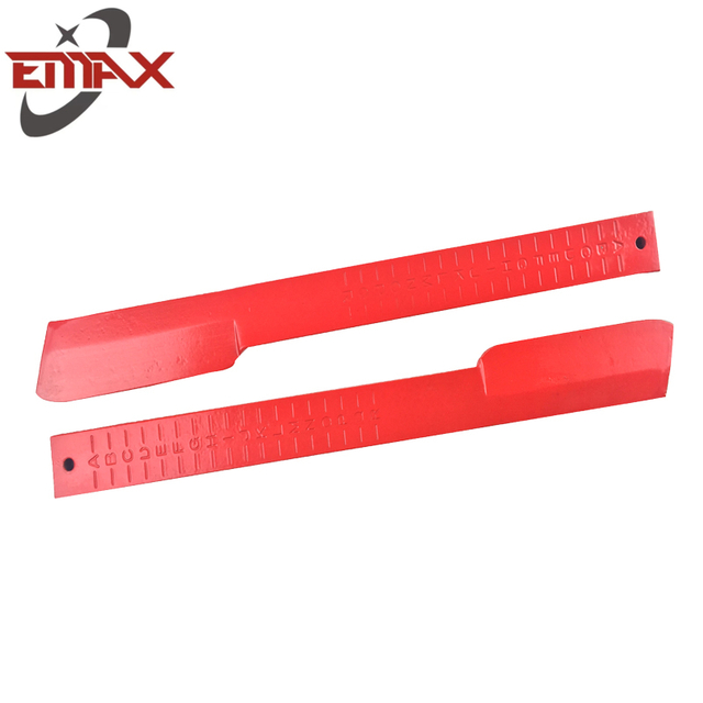 Compañero de precisión para el cuidado del césped: piezas a escala alfabética con marcas de medición