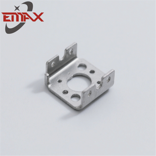 Estampado CNC de precisión de aluminio de acero inoxidable y flexión de acero al carbono